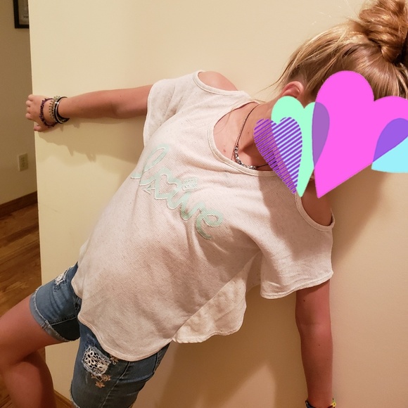 Cold shoulder top - Picture 3 of 3